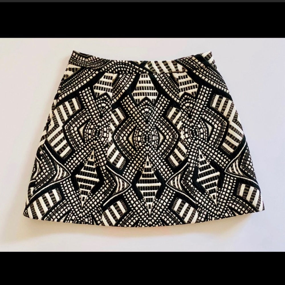 Alice + Olivia Black and White Geometric Mini Skirt